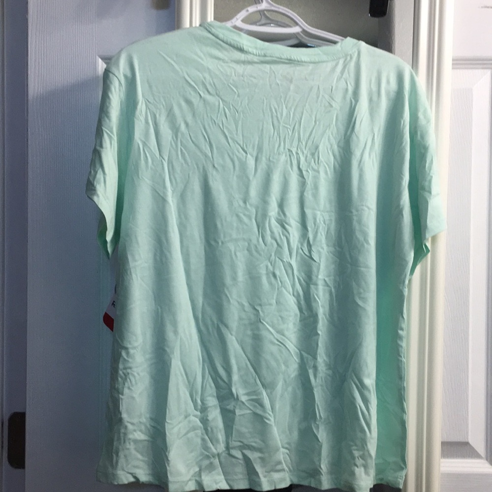NWT Reebok shirt - Picture 3 of 4